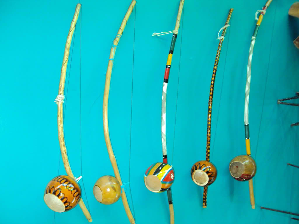 Berimbau, instrument som benyttes i capoeira.