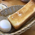 コメダ珈琲店 - 食パン・ゆで玉子♪