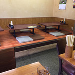 平塚飯店 - 店内の雰囲気