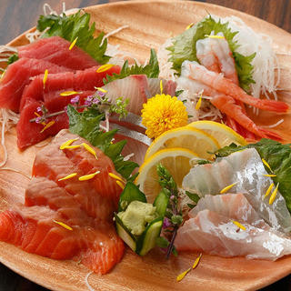 炭火焼鳥や鍋と鮮魚3H食べ飲み放題 完全個室居酒屋 銀の宴 - 