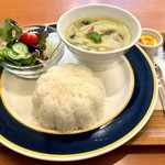 Tram Street Cafe - タイ風グリーンカレー