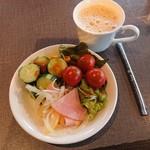 Kanro no Mori - サラダとカフェオレ