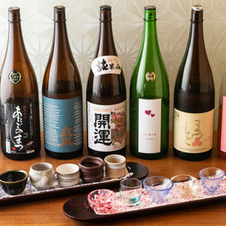 季節の野菜と鮮魚の炭火焼きを、お食事を引き立てる日本酒と…♪