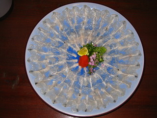 Sumibi Seafood Shuka Rakurin Kyoto Minaminta- Takeda Ten - まるでてっさのような美しい鱧のしゃぶしゃぶは夏の大人気メニューです。