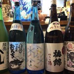 Sumibi Yakitori Bincho Tokiwadai Ten - 備長の日本酒は週替わりで仕入れています。長年お付き合いしている酒屋様から季節に応じたお酒をチョイス。中には珍しいものも多く入荷しております。