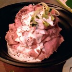 キッチン　モアナイナ - ローストビーフ丼