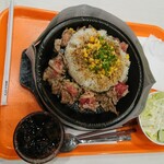 ペッパーランチ - お肉たっぷりペッパーライス(大盛) サラダ＆ドリンクセット。