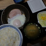 吉野家 - ハムエッグ定食（朝限定¥404税込み）