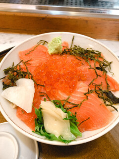 Azuma Zushi - 限定の北海親子丼 ¥1000