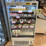 Michi no Eki Kyoto Shinkoetsu Mura - 美山牛乳・美山チーズの売場