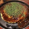お好み焼き・鉄板焼き らっかせい - 料理写真:アツアツの鉄板の上で食べられます！