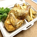 Tiki Tiki - プレミアム骨付き丸ごとチキンは完全前予約です。色々な部位が楽しめます。
