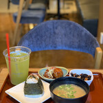 Iyemon Cafe Enakyo Sabisueriaten - 