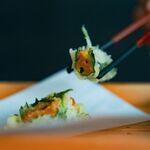 Tempura Yahei - うにを大葉で巻いたかわり種天ぷら