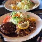 けやき - ハンバーグ&生姜焼き定食