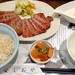 Sumibi Gyutan Yaki Shioya Shizuoka Parushe Ten - 定食全景