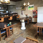Oshokuji Dokoro Ukiha - 店内をパシャ
                      平日の１１時半