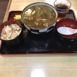 四四田 - カレーうどん　¥700
かやくご飯　¥300 セットなら¥200