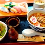 Ajidokoro Inakaan Midori Machi Ten - にぎり寿司セット