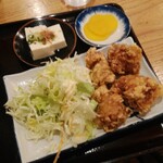そば元 - 日替り定食（センザンキ、サラダ、冷奴、沢庵）