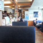 レストラン　旭 - ソファーな店内
