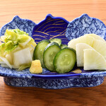 くずし割烹 ぼんた 個室お二階 - 自家製お漬物盛り合わせ