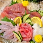 The　dining　YOSA八右衛門 - ビンチョウマグロ・アラハダカマス・赤ハタマス・アオリイカ　お刺身盛り合わせ×２皿分