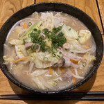 もつ処くろかわ - 俺のチャンポン(750円)