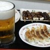 お食事処 まこと - 料理写真:焼き鳥、餃子、生ビールの定番セット