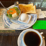 Miles Jazz Cafe & Antique Kissaten - 