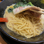 Yokohama Iekei Ramen Yanakaya - 