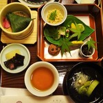 一乗院 - 夕食 初夏の「花山吹」：一の膳
