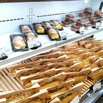 REGINA SWEETS & BAKERY - 