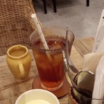 パティスリー エ カフェ ア・ラ・カンパーニュ - アイスティー