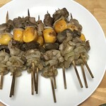 Mibi Yakitori Ebetsu Ten - もつ串（138円）