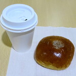 DELiCiA Matsumoto Ekimae Ten - 小倉あんパンとコーヒー