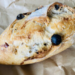 Bakery Ginza Ya - 『レーズンバゲット』