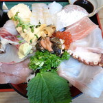 Hogetsu - 「特上海鮮丼（味噌汁付）」（3,500円）
