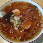 Mimori Shokudo - 中華そば  もも醤油！スープの色が良い！