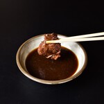 Atsugiri Gyutan & Akami Yakiniku no Wine Restaurant Wiz - サガリと当店特製のおろしダレの愛称は抜群！自信を持ってオススメ致します！