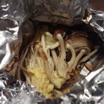 炭火割烹 稲米舎 - キノコとエビのホイル焼き。キノコの香りが絶品です。