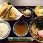 手打ちうどん・そば勝美 - うどん定食１２５０円(税込)