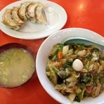 三龍亭 - 中華丼＋餃子