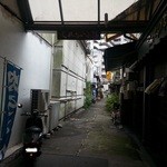 Kaeru Ya - 久留米二番街「にわか亭」脇からの風景