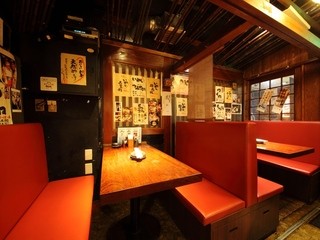 Nasubi Ya - 【ＢＯＸ席】各テーブル背もたれを高くしております