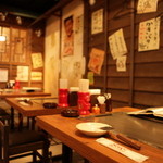 ごっつい - どこか懐かしい。　ほっくりくる店内で鉄板料理をお楽しみください。