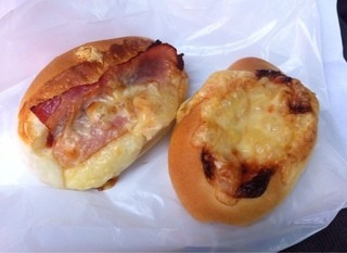 FUSSEN - チリフランスミニ、明太子フランスミニ各70円