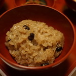 甲羅 - 親碗（赤飯）