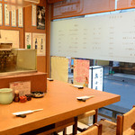 Sumibi Yakitori Torigoya - 店内