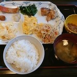 Hotel Konan - 朝食